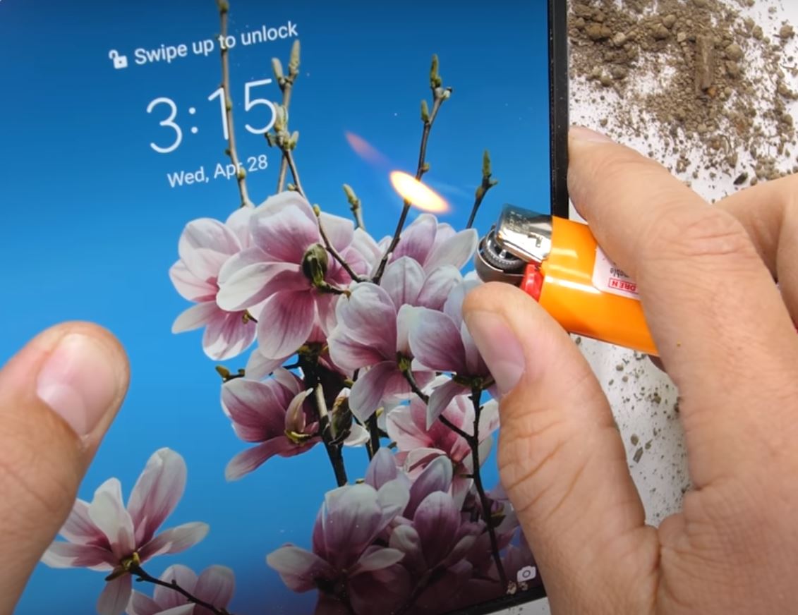 Video ini buktikan daya tahan Huawei Mate X2