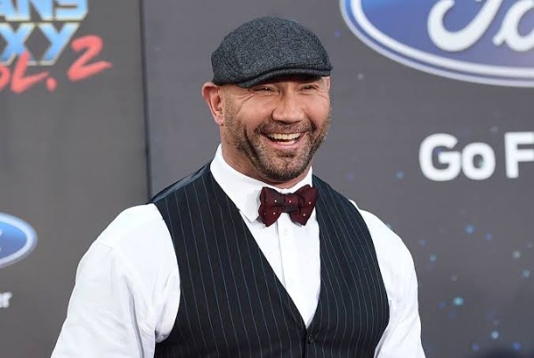 Dave Bautista bakal main Knives Out 2