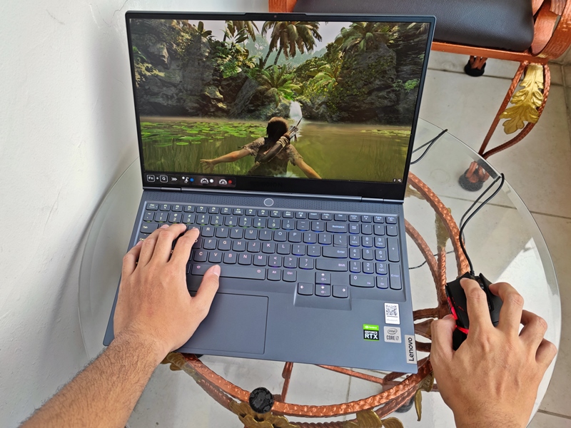 Review Lenovo Legion Slim 7i: performa lancar, akses mudah