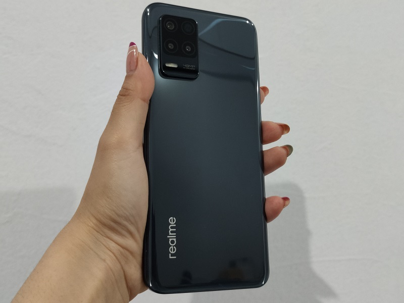 review realme 8 5G, jadi smartphone 5G paling terjangkau