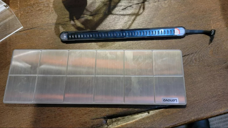 Lenovo punya kit wireless charger untuk laptop