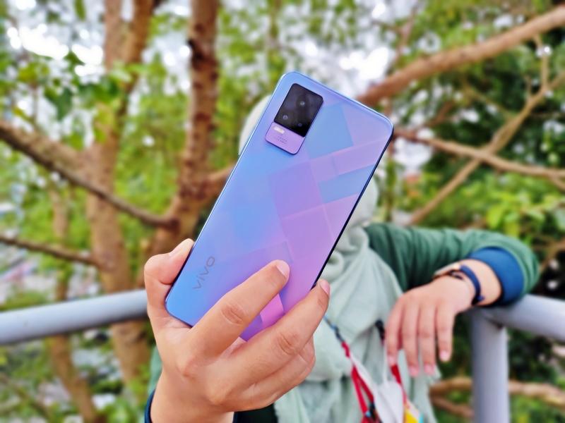 Review vivo V21, performa fotografi makin kece