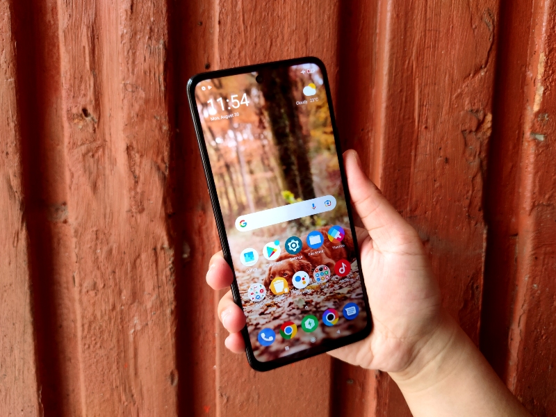 Perbandingan spesifikasi POCO X3 GT dan vivo V21 5G