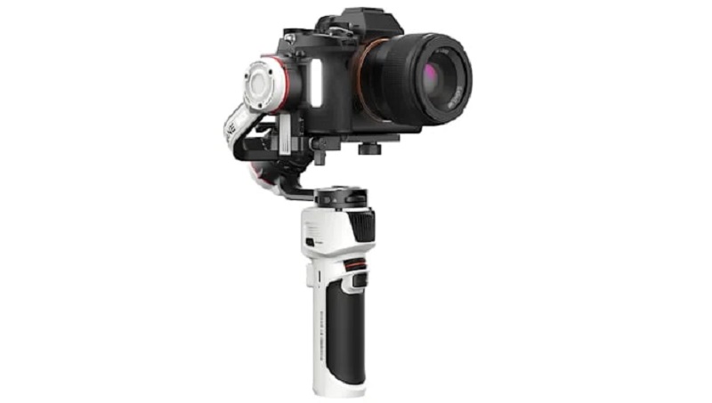 Zhiyun bikin gimbal dengan layar dan lampu LED