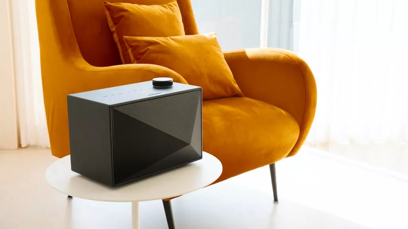 Astell & Kern Acro BE100 punya woofer dan 2 tweeter demi suara alami