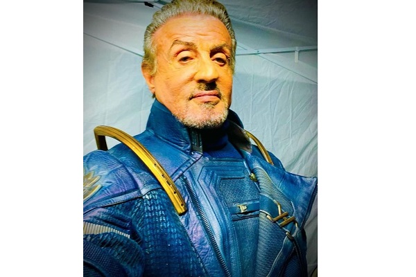 Sylvester Stallone bocorkan kostum Ravager untuk GotG Vol.3