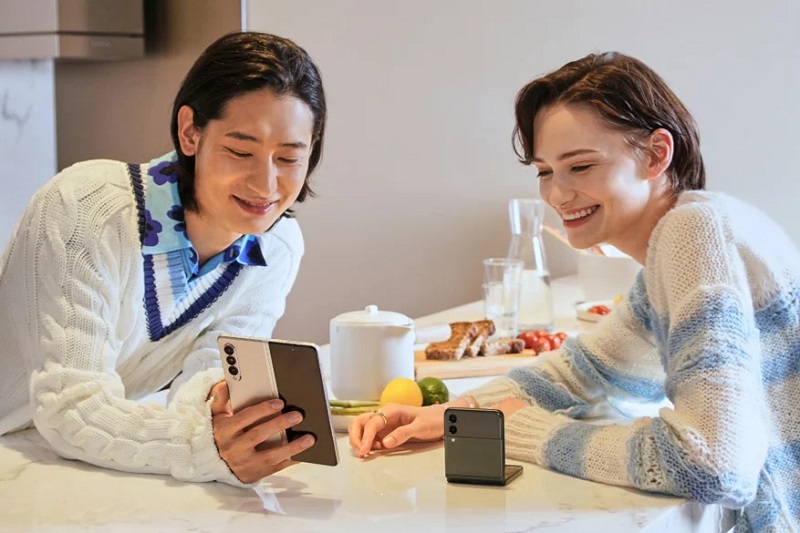 Penjualan smartphone lipat Samsung naik 4 kali lipat