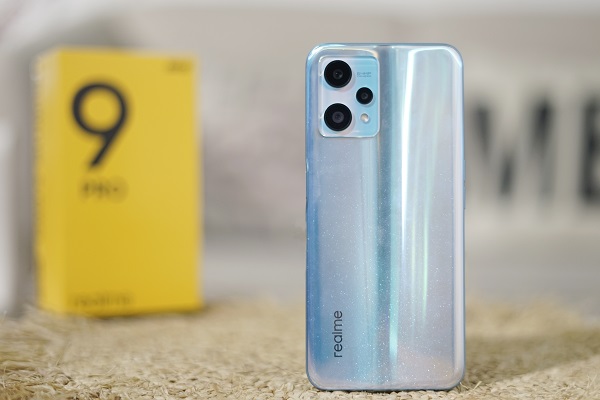 realme 9 Pro Performa flagship layar 120Hz Rp3 jutaan