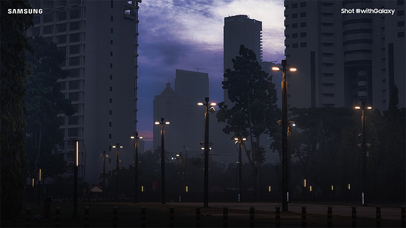 4 cara bikin konten low light pakai Galaxy S22 Ultra 5G