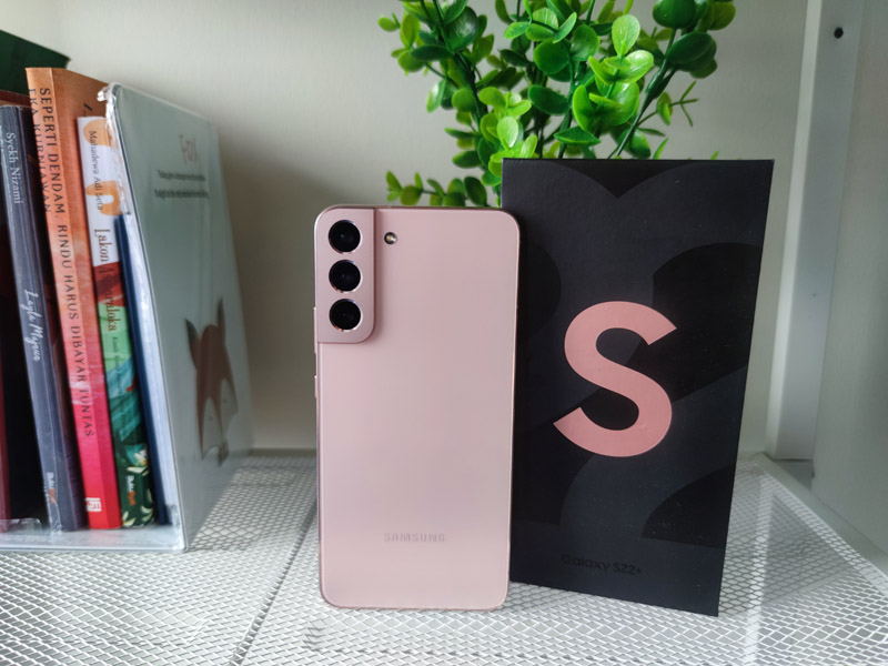 Samsung Galaxy S22 Plus, flagship paling masuk akal