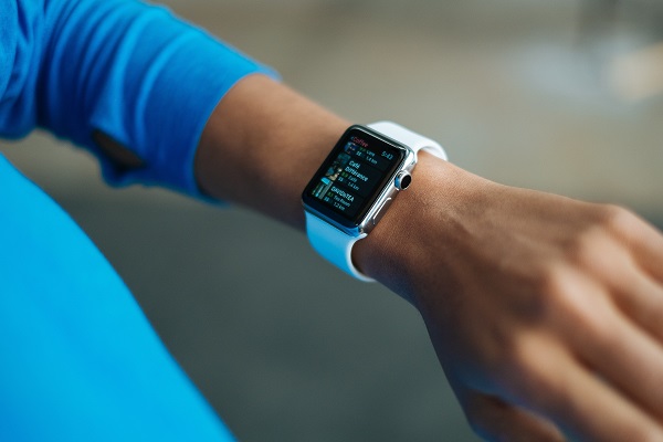 Apple Watch generasi baru akan gunakan konektivitas satelit