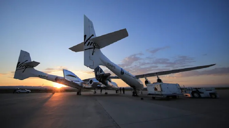 Virgin Galactic tunda penerbangan wisata luar angkasa