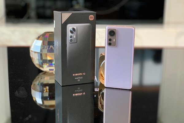 Bocoran Xiaomi 13, gunakan proses COP untuk bezel yang tipis