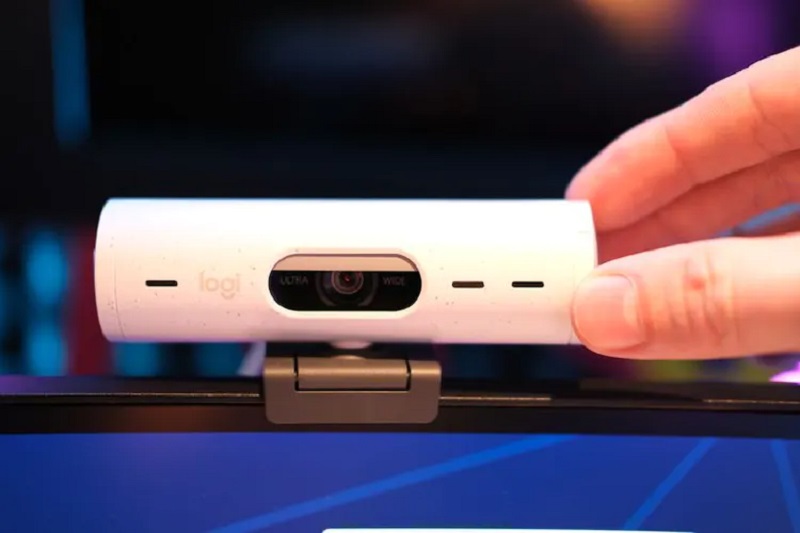 Webcam Logitech Brio 500 bisa atur pencahayaan otomatis