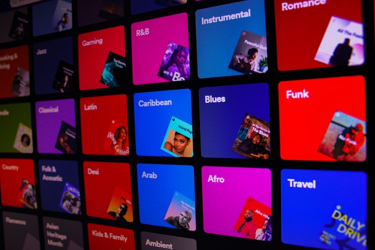 cara bagikan playlist Spotify