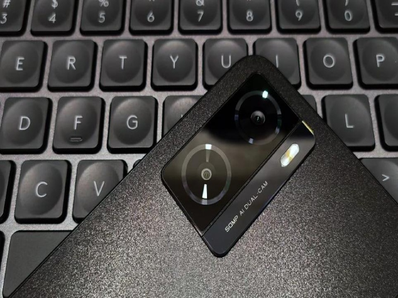 OPPO A77s meluncur ke Indonesia akhir tahun