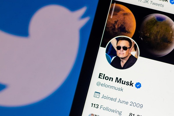Elon Musk resmi akuisisi Twitter, CEO Parag Agrawal didepak