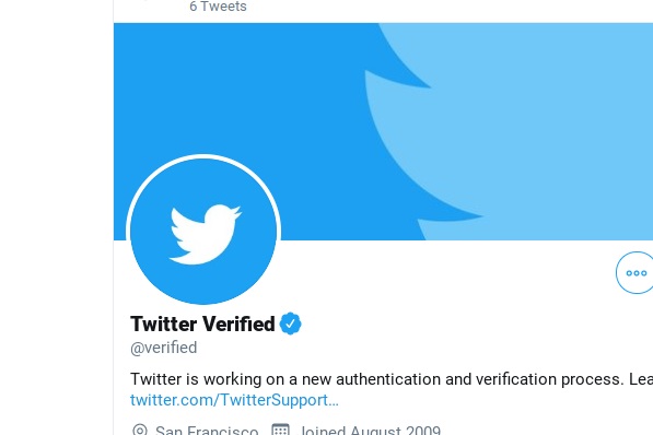 Cara Twitter bedakan akun centang biru asli dengan berbayar