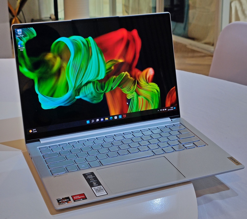 Hands-on Lenovo Yoga Slim 7 Pro dengan AMD Ryzen 6000 Series