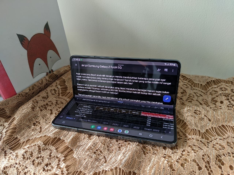 Hobi Baca? Coba Pakai Smartphone Ini!