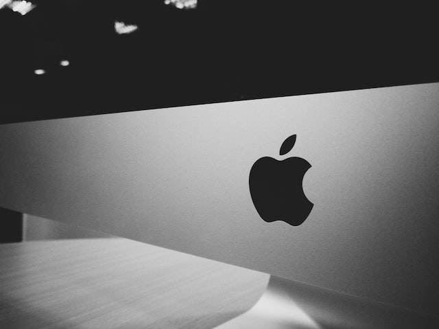 Pengguna Apple bakal bisa menginstal aplikasi dari luar App Store