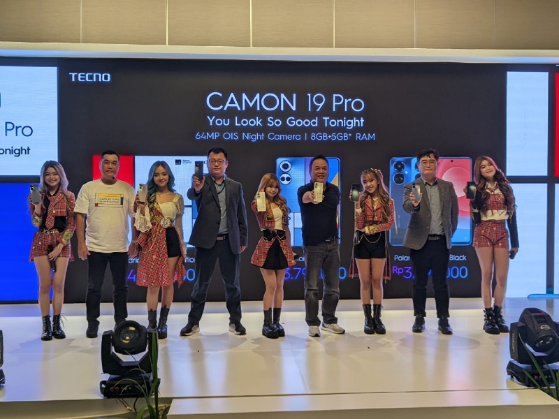 TECNO boyong CAMON 19 Pro