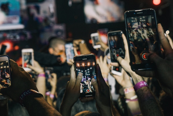 5 Rekomendasi ponsel untuk sambut 2023