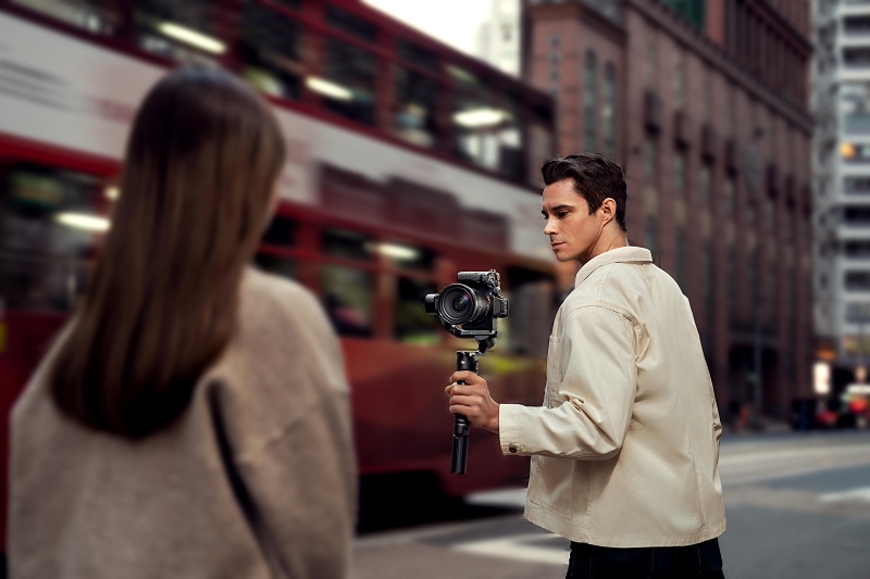 Gimbal DJI RS 3 Mini dan DJI Mic sudah tersedia di Indonesia