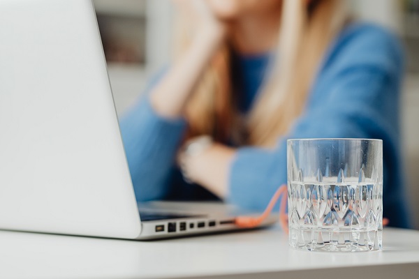 Ini pertolongan pertama saat laptop ketumpahan air