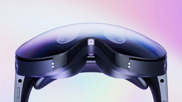 Meta Quest Pro turun harga jadi USD999