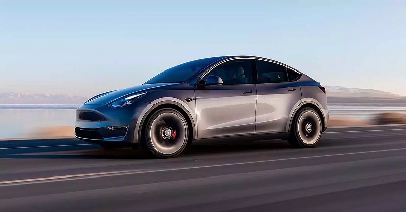 Setir copot saat dikendarai, Tesla Model Y diselidiki