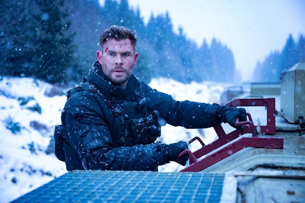 Extraction 2 kembali tampilkan aksi gelut Chris Hemsworth