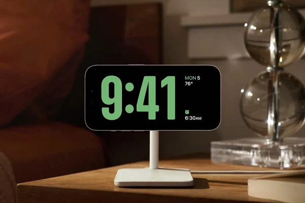 Fitur baru StandBy di iOS 17