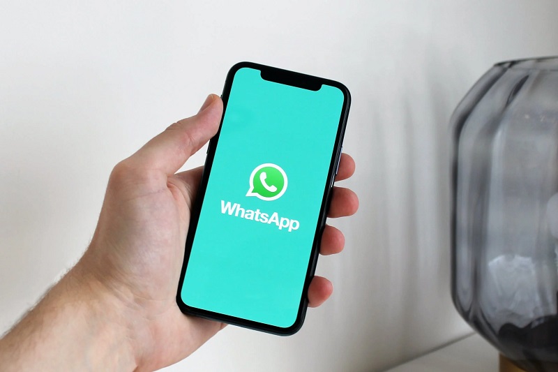 WhatsApp sedang siapkan tombol floating action baru