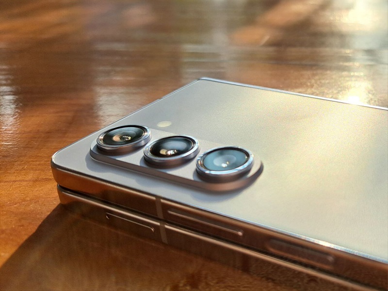 Galaxy Z Flip5 & Z Fold5 pecahkan rekor jumlah pre-order