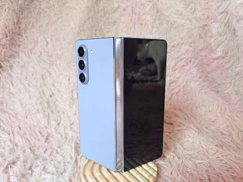 Review Galaxy Z Fold5, ponsel lipat dengan segudang fitur