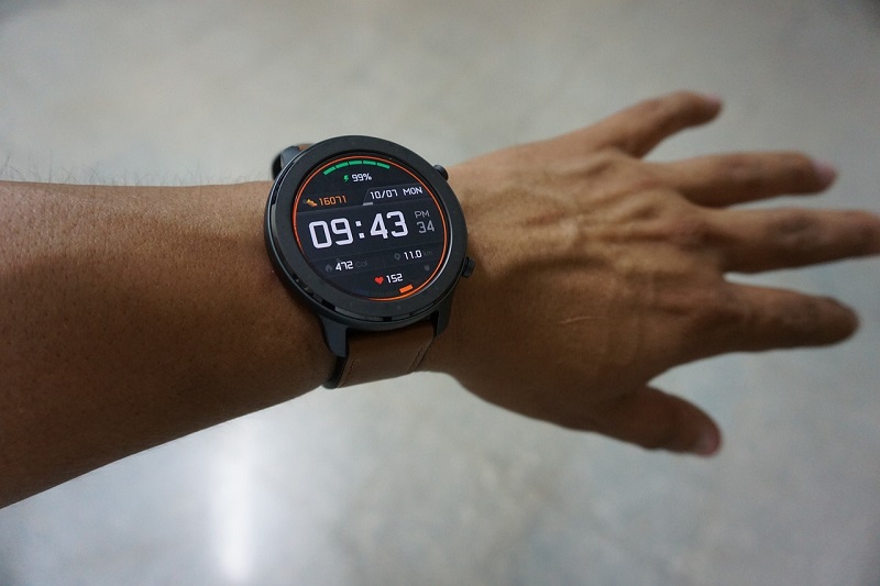 Pasar smartwatch naik, dipimpin oleh Apple Watch