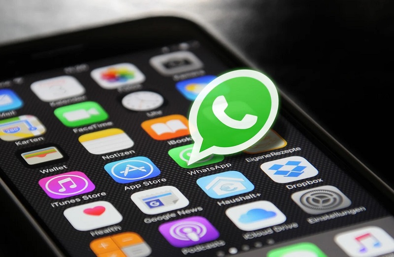 WhatsApp garap fitur Quick Reply Bar