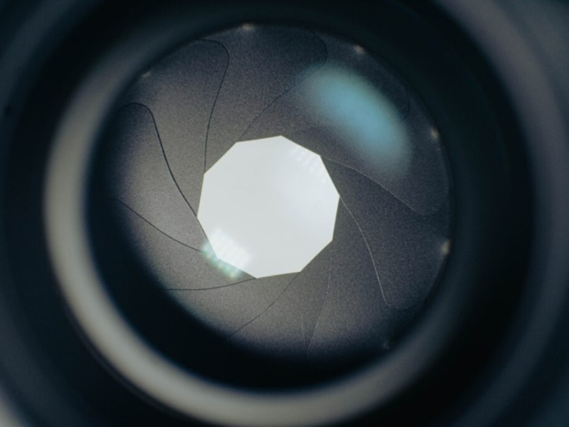 Xiaomi 14 Ultra punya aperture f/4.3 di kamera full-frame