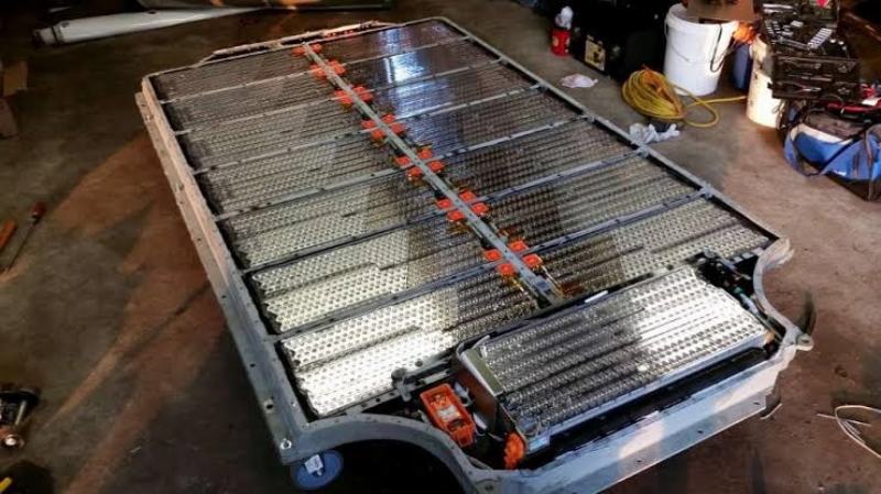 Tesla ungkap proyek pembuatan baterai megapack baru
