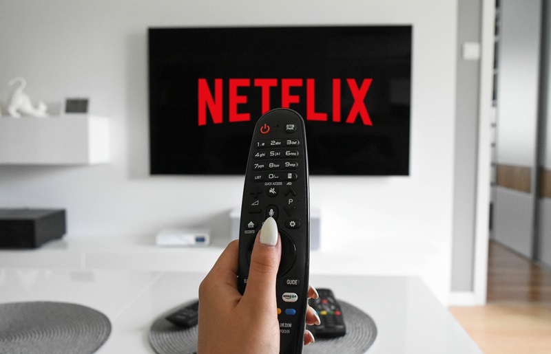 Netflix akan tahan pengembangan aplikasi di Apple Vision Pro