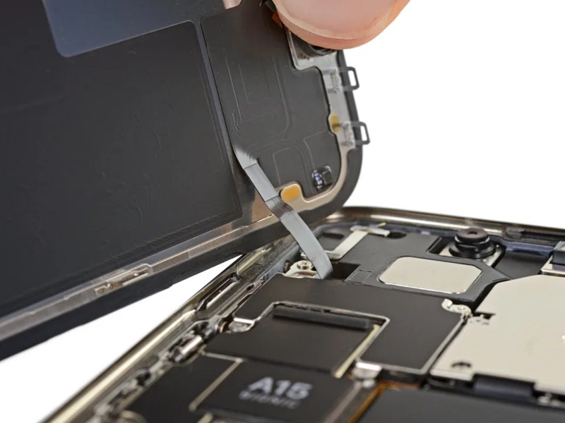 Apple tidak rela komponen pihak ketiga ganti komponen asli