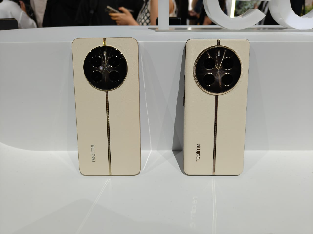 Peluncuran realme 12 Pro+ Indonesia dengan lensa periskop