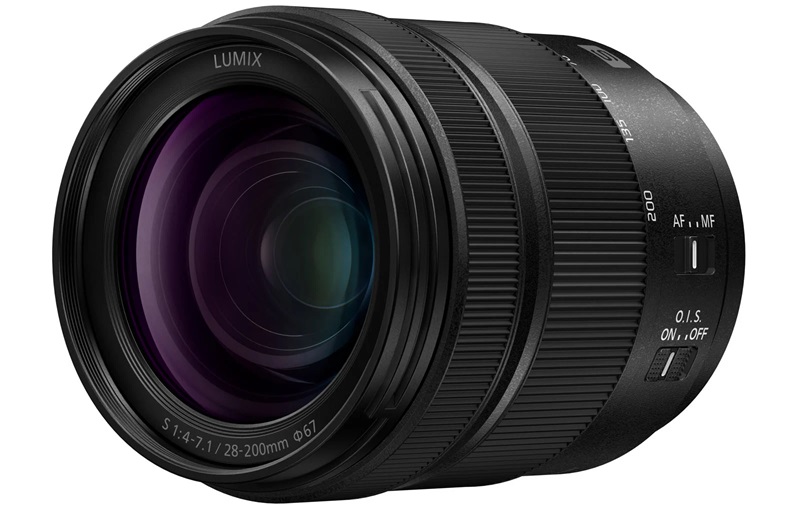 Panasonic umumkan lensa 28-200mm untuk mirrorless full-frame
