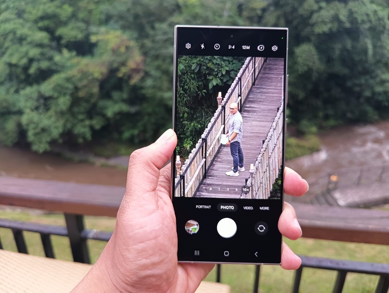 Galaxy AI di Galaxy S24 bisa bikin berwisata makin epic