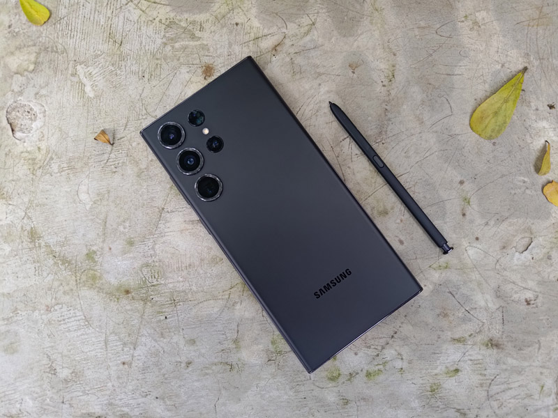 Daftar lengkap ponsel Samsung yang kebagian Android 15