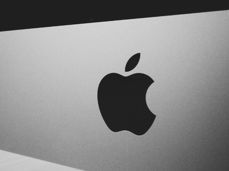 Apple siap bayar $50 juta untuk dapatkan lisensi gambar AI