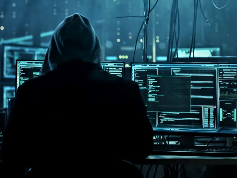 8 tips menjaga data pribadi agar aman di era serba digital