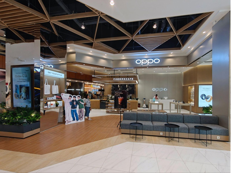 OPPO resmikan Experience Store AEON Deltamas