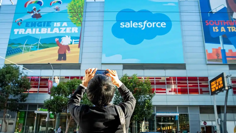 Salesforce perkenalkan inovasi AI untuk analisis penjualan yang lebih cepat dan efisien